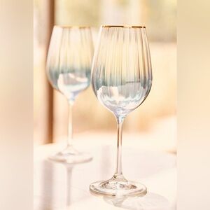 Anthropologie Waterfall Wine Glasses. 2 Glasses, Purple Iridescent, 24k Gold Rim